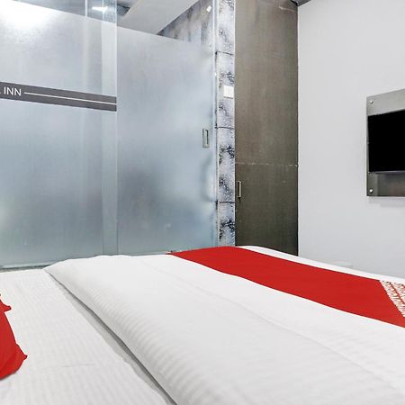 Oyo Flagship Hotel Royal Inn Szúrat Kültér fotó